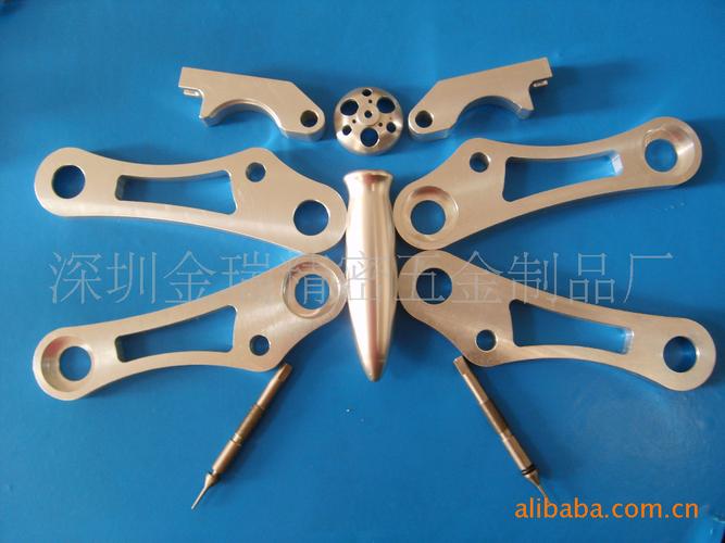 电器面板零件与照明器具零件批量加工 5大照明器具零件制造要点解析